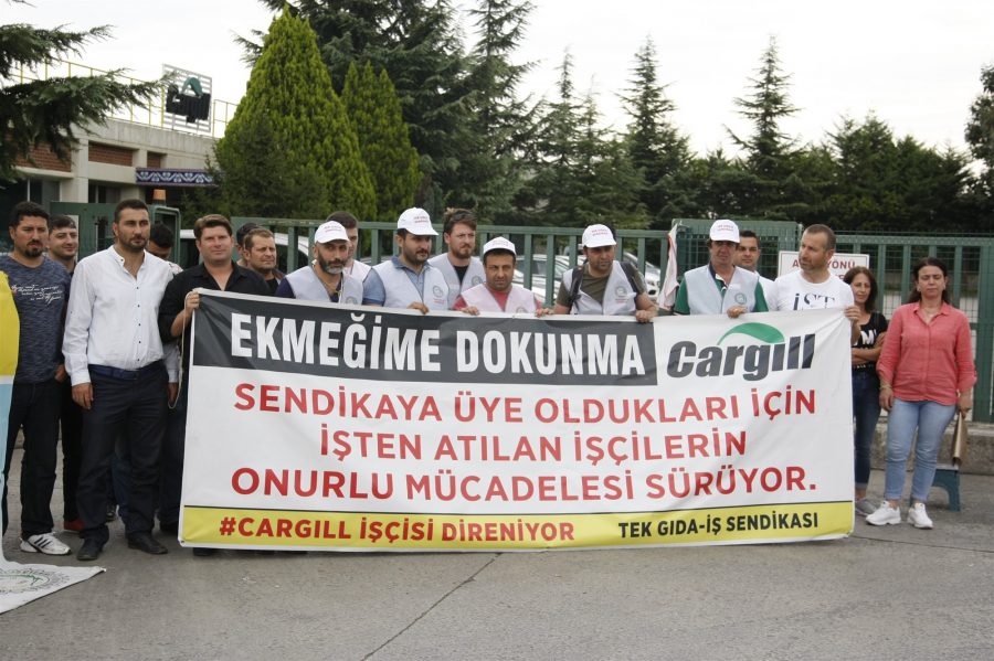 Cargill işçileri İstanbul'a doğru yürüyüşe geçti Cargill işçileri İstanbul'a doğru yürüyüşe geçti