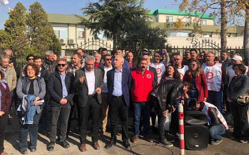 Tariş işçileri direnişte Tariş işçileri direnişte