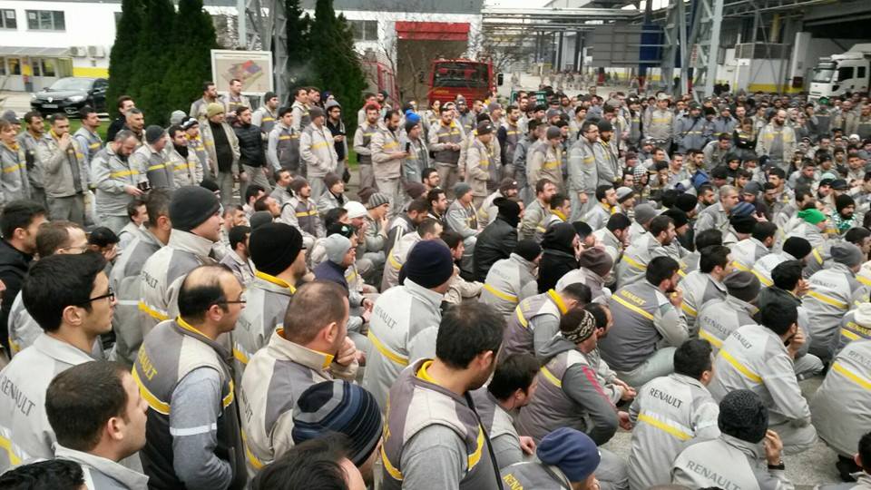 İşten atmalara ve hukuksuzluklara karşı mücadele etmekten vazgeçmeyeceğiz! - Bursa Oyak Renault’dan bir işçi İşten atmalara ve hukuksuzluklara karşı mücadele etmekten vazgeçmeyeceğiz! - Bursa Oyak Renault’dan bir işçi
