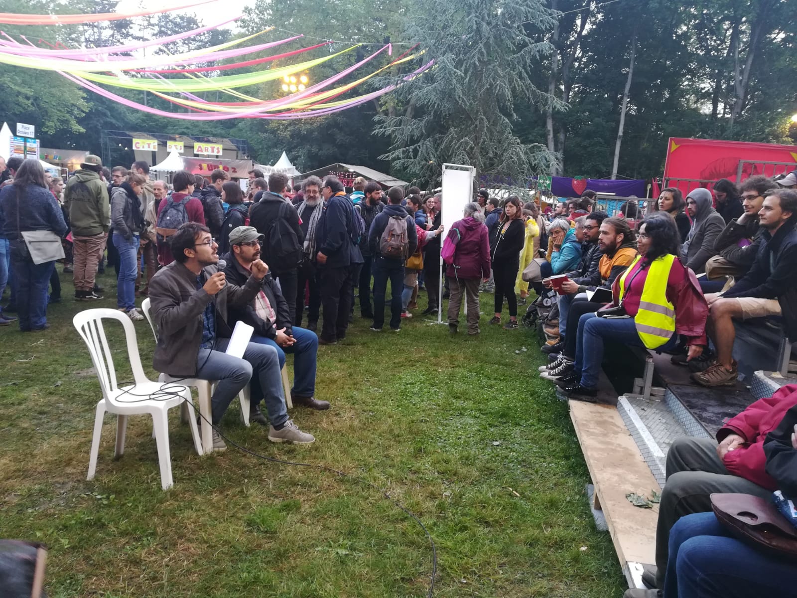 Devrimci İşçi Partisi ve kardeş örgütleri Fransa'da Lutte Ouvrière şenliğindeydi Devrimci İşçi Partisi ve kardeş örgütleri Fransa'da Lutte Ouvrière şenliğindeydi