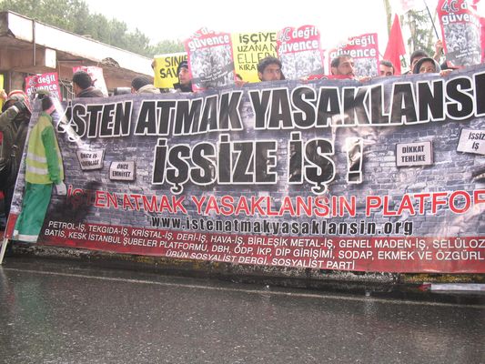 Patronlar ticari sır arkasına saklanıp işçi çıkartıyor: Defterleri açın! Fabrikalar işçi denetimine!