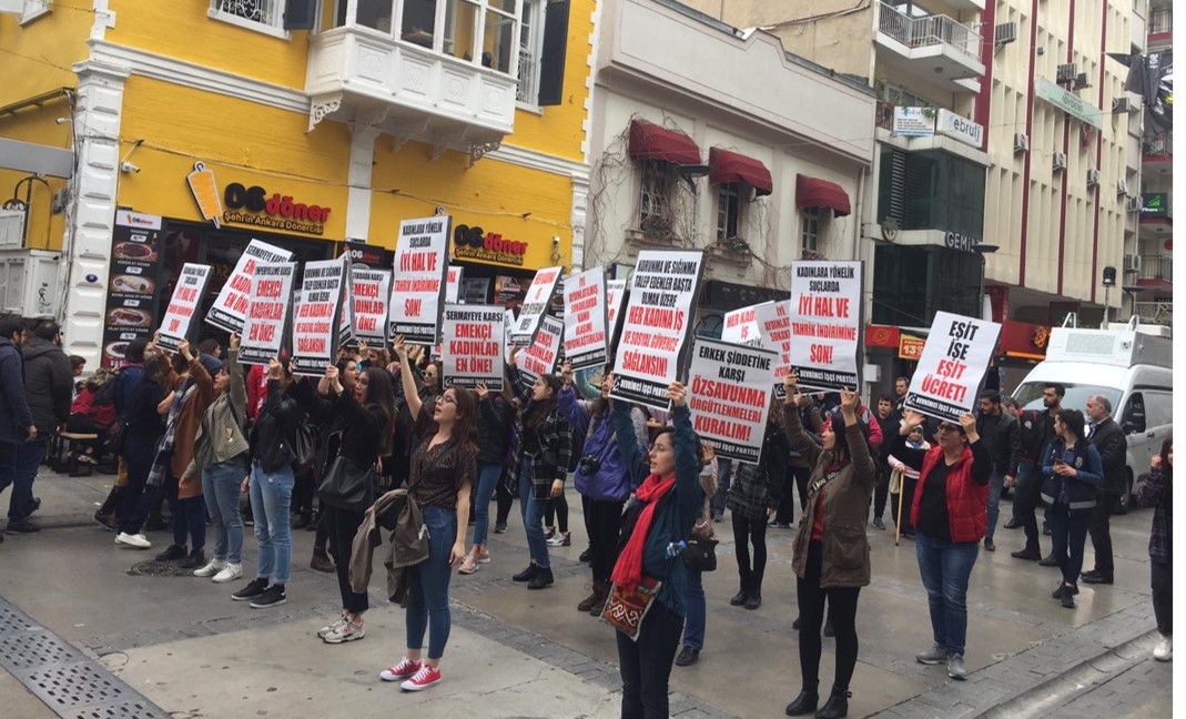 8 Mart meydanlarında yükselen erkek egemenliğinin, sermayenin, istibdadın, emperyalizmin zincirlerini kırma çağrısı 8 Mart meydanlarında yükselen erkek egemenliğinin, sermayenin, istibdadın, emperyalizmin zincirlerini kırma çağrısı