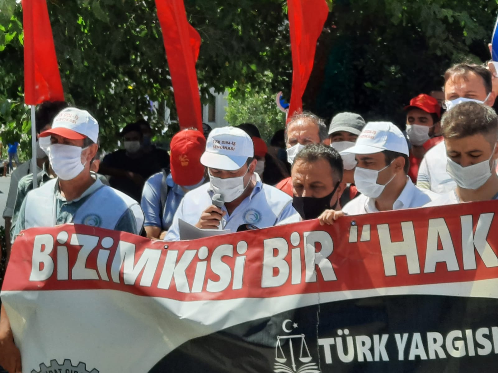 Cargill mahkeme kararlarını uygulamadı: İşçiler “hak verilmez alınır” diyerek direnişi İstanbul’a taşıdı! Cargill mahkeme kararlarını uygulamadı: İşçiler “hak verilmez alınır” diyerek direnişi İstanbul’a taşıdı!