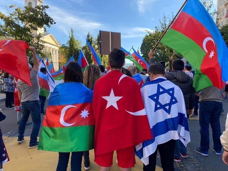 Bir millet iki devlet bir de korsan Bir millet iki devlet bir de korsan