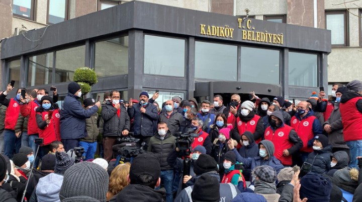 Kadıköy Belediyesi'nde 3 günlük grev: Belediye işçisinin CHP’ye karşı sınıf kavgası Kadıköy Belediyesi'nde 3 günlük grev: Belediye işçisinin CHP’ye karşı sınıf kavgası