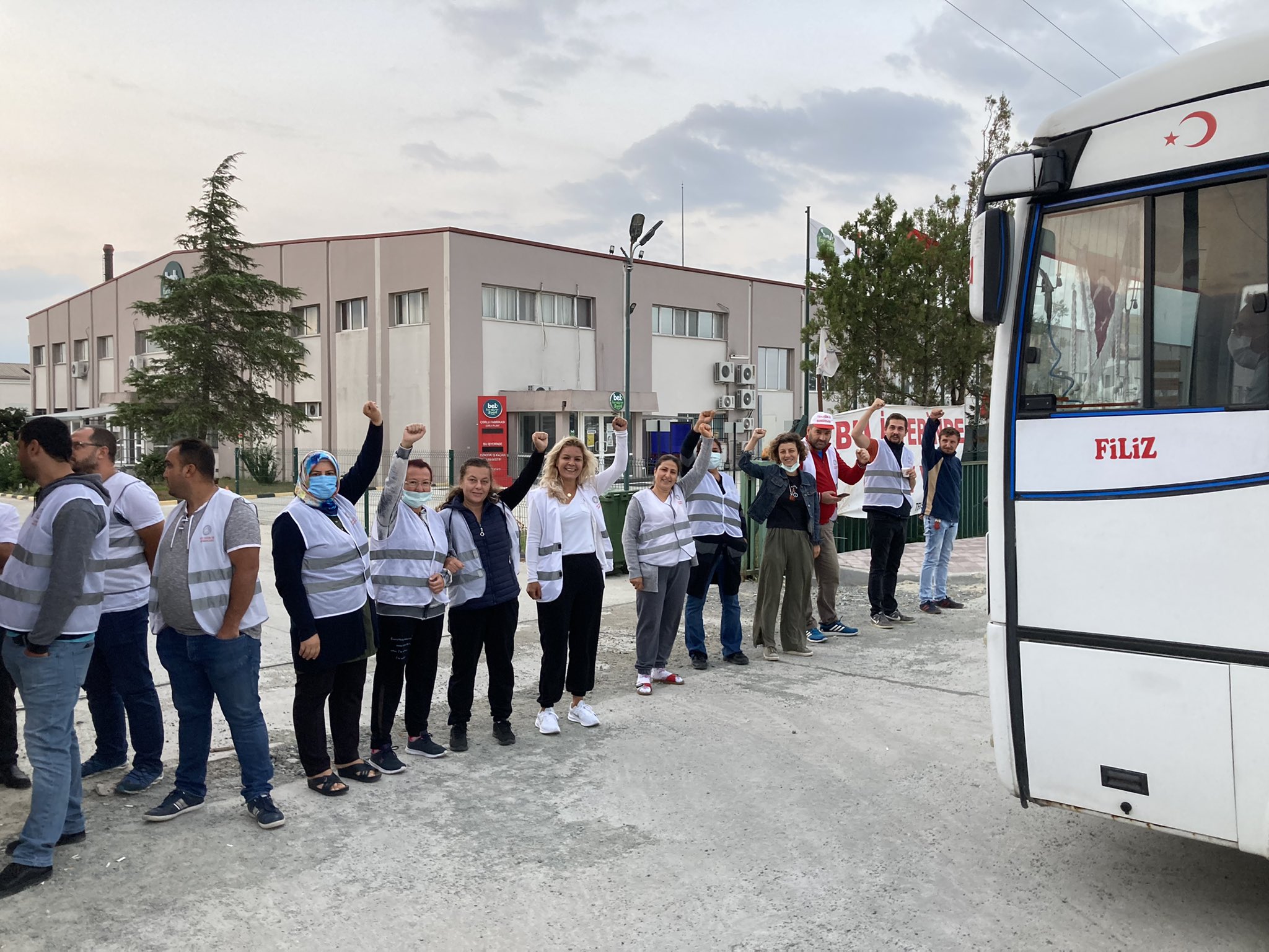 Grev kırıcıları da jandarmayı da pes ettirmeyi bildik!