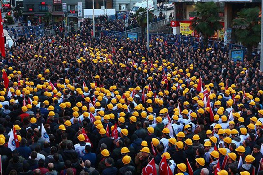 Gebze Smart Solar’dan bir işçi: İstibdad yönetemiyor biz işçiler ise artık ne eskisi gibi ne de şu an olduğu gibi yönetilemeyiz