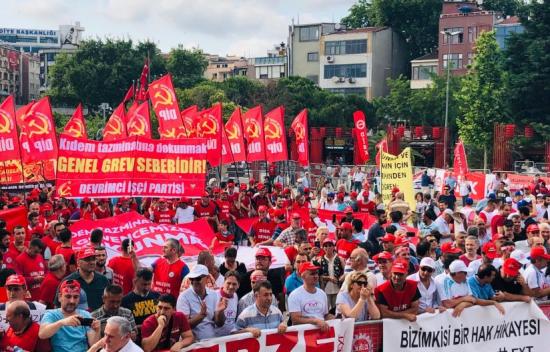 Tamamlayıcı Emeklilik Sistemi’ne hayır! Kıdem tazminatına dokunmak genel grev sebebidir!