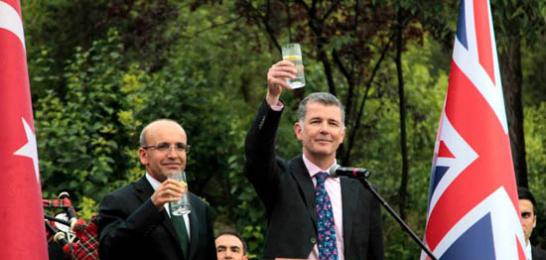 Erdoğan’ın Derwish’i Mehmet Şimşek geliyor: Kemer sıkma, esnek çalışma, emperyalizme teslimiyet!