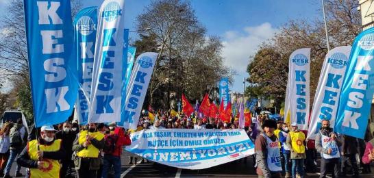 Kamu emekçilerinin Memur-Sen ve istibdadın kıskacından kurtulması için grevli Toplu İş Sözleşmesi hakkını kazanması şart!