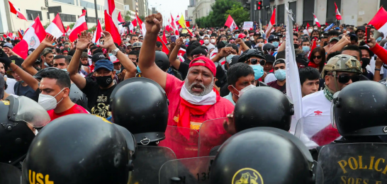 Peru’da gençliğin isyanı, işçilerin grevi ile buluşuyor