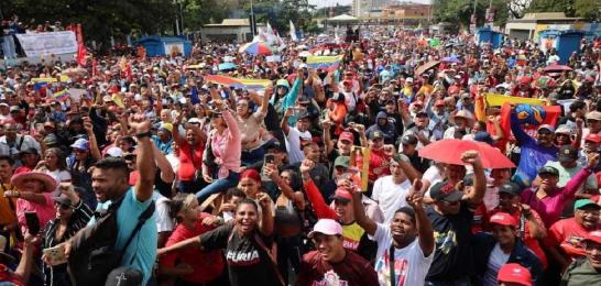 Geçiş mi, boyun eğme mi?