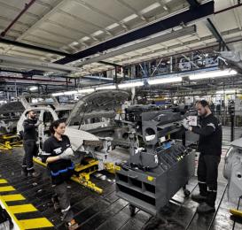 Bursa OYAK Renault fabrikasından bir işçi: Sembolik eylemlerle MESS geri adım atmaz, bize genel grev genel direniş gerek!