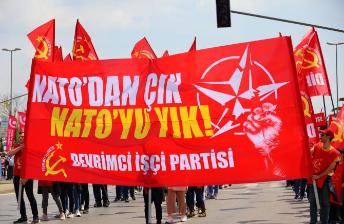 Bursa OYAK Renault fabrikasından bir işçi: Sömürüye ve Emperyalist savaşa karşı mücadele bayrağını yükseltelim!