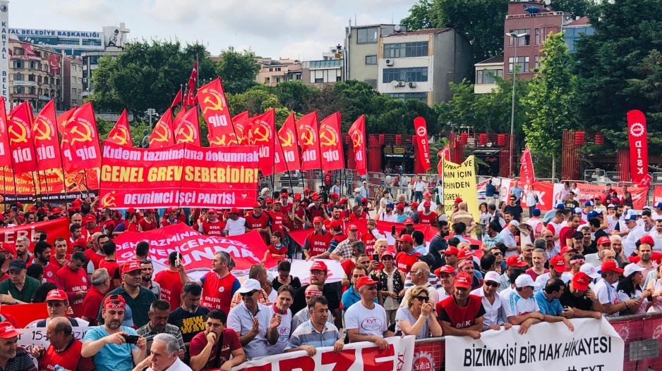 DİSK Kartal mitingi