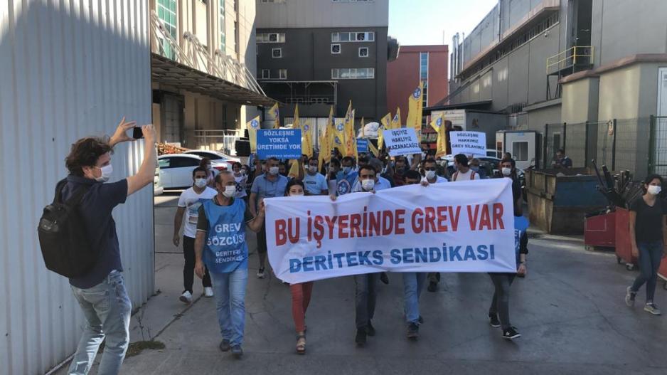 CPS işçisi yumruğunu sıktı ve greve çıktı! CPS işçisi yumruğunu sıktı ve greve çıktı!