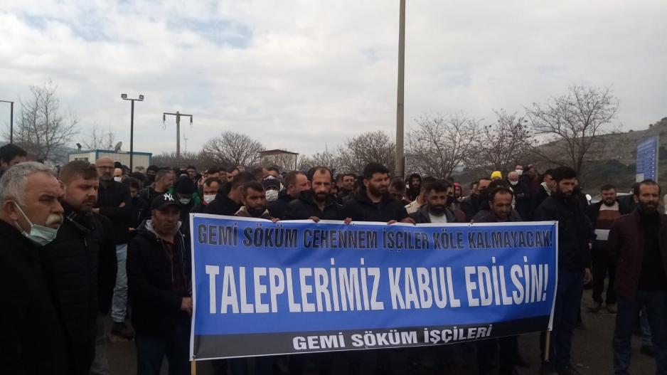 Gemi sökümü işçileri ortak kararla grevi sonlandırdı